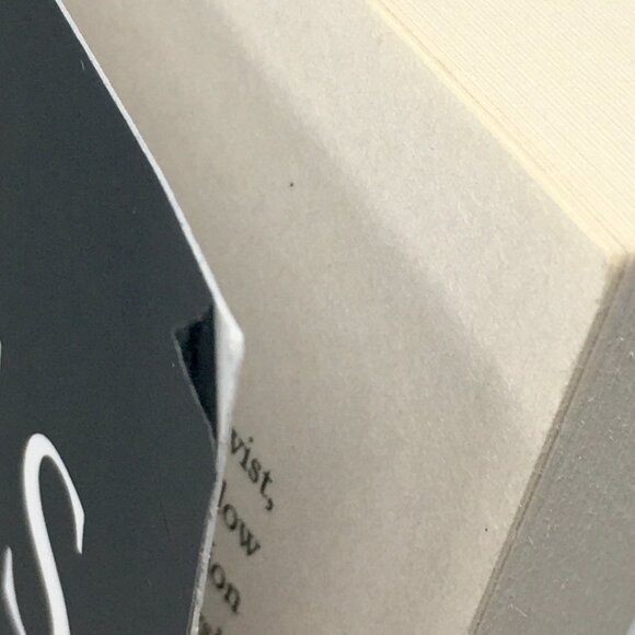 Oneness vs the 1% by Vandana Shiva Softbound Paperback Book - Picture 10 of 10